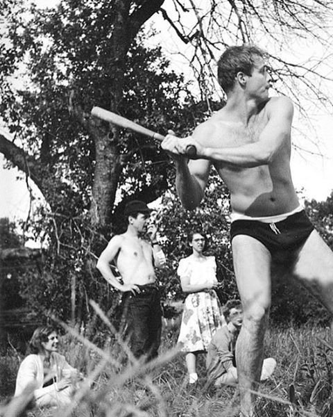 Eli Wallach and Marlon Brando playing baseball at a picnic, 1953.  #marlonbrando #eliwallach #vintag