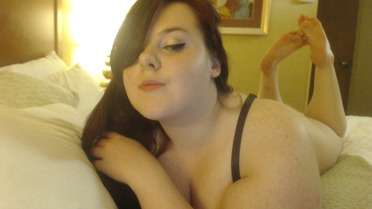 vinyldolly:  webcam goofage.   (btw, if you ever want to do a private skype show,
