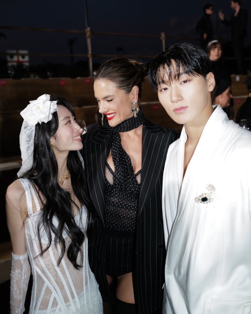 This Genre Of San Pics