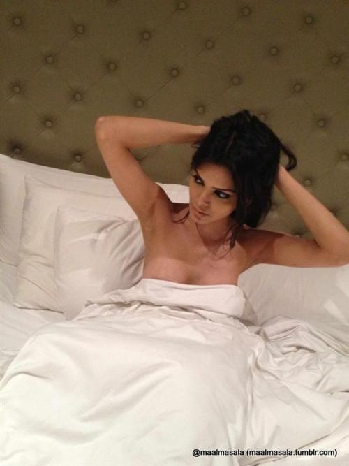 Sex maalmasala:  Sherlyn Chopra the bad girl pictures