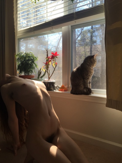 thepureskin:    SEE MORE OF NAKED-YOGI HERE   