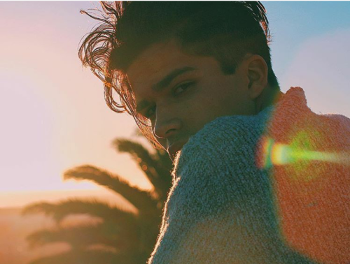 boytrappedinthcloset:  Alex Aiono