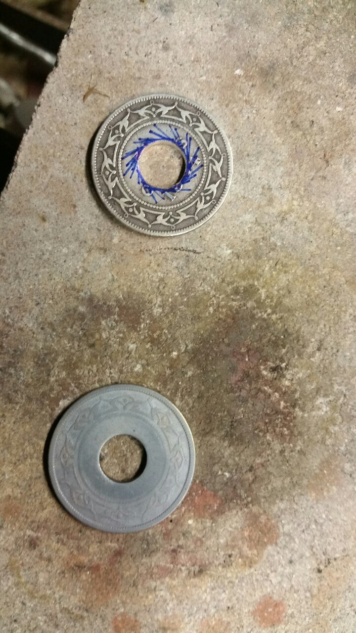 iamnotacreepyfucker:  I don’t share much but I’ve been making coin rings for