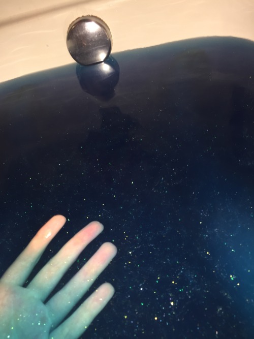 dorcawhale: bathing in starlight