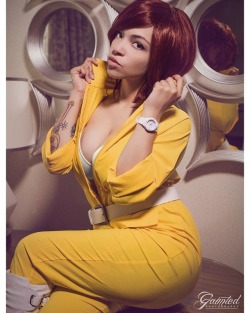 cosplay-galaxy:  Lua Stardust as April O'Neil (Teenage Mutant Ninja Turtles)