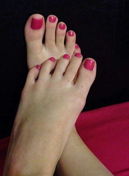 ilovethisalot:Fucking Awesome Princess! @Kaybears_toes
