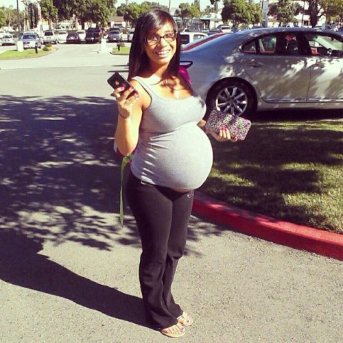 thefertilevalley: Melissa and her husband David owned and ran a gym and sports center. Both of them 