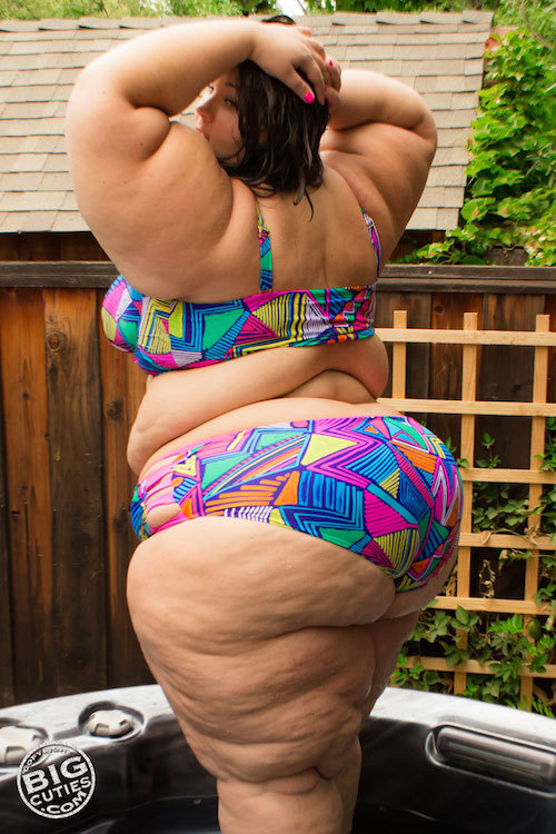 Pictures from my latest update at Boberry.Bigcuties.com