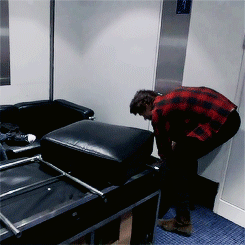 jandjob:  #the joke is on you styles #you can’t play this game#look at how he does every single thing so very carefully#’yes lets turn the couch upside down but make sure i’m not actually breaking anything’#’the clothes will be put on the floor