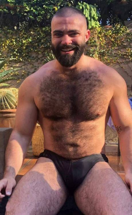 Men That Turn Me On: #manly men #woof #hairy