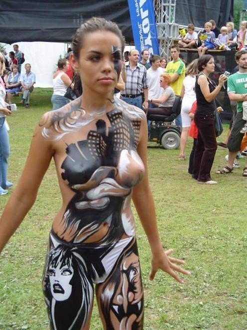 paintedfemales:  Painted Females