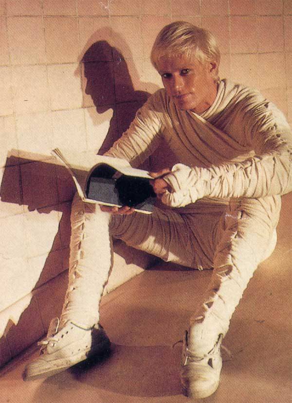 rockyhorrorpictureshowpics:  Reading the script