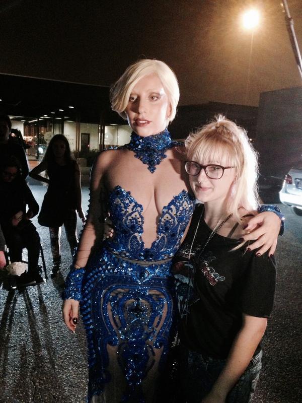   Gaga with a fans in Brussels today. (09.20.14) 