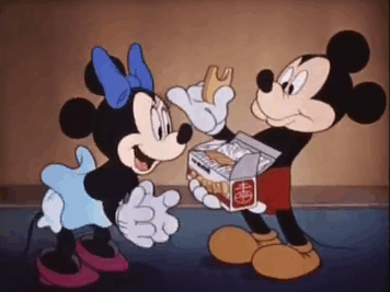 an-unconventional-lady:Fifi accidentally knocks popcorn into Minnie Mouse’s cookie batter while chas