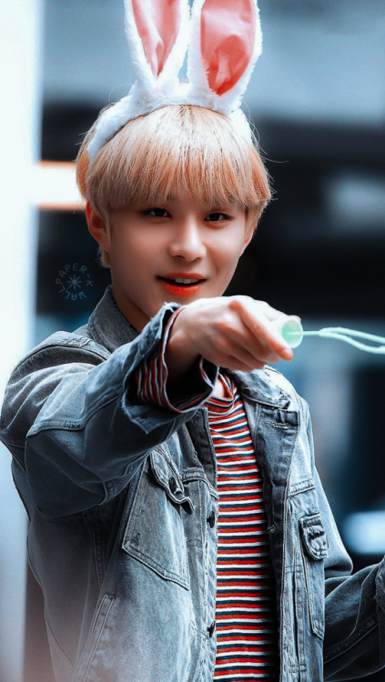 『JUNGWOO』saved? reblog or like© fantaken owners
