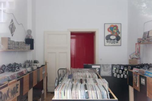 philippenstift:  FOXHOLE I RIPBERLIN I NEUKÖLLN I 2012