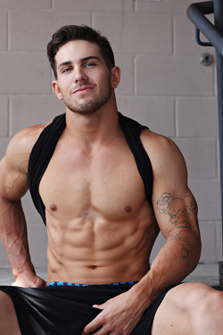 Hot, Beefy, Sexy, Muscular Men for YOU