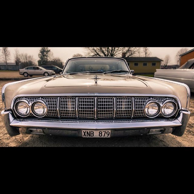 suicideslabs:  Suicide Slabs | A blog dedicated to 1961 through 1969 Lincoln Continentals