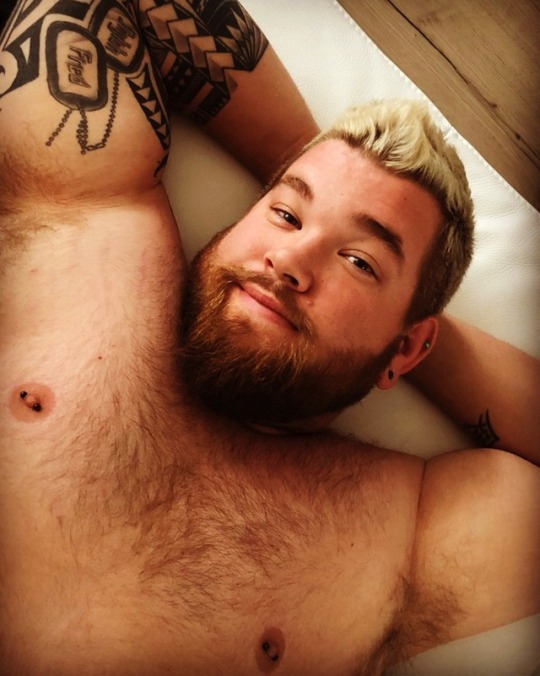 mapleleafcub:  I guess it’s time to come back to the world of tumblr :)