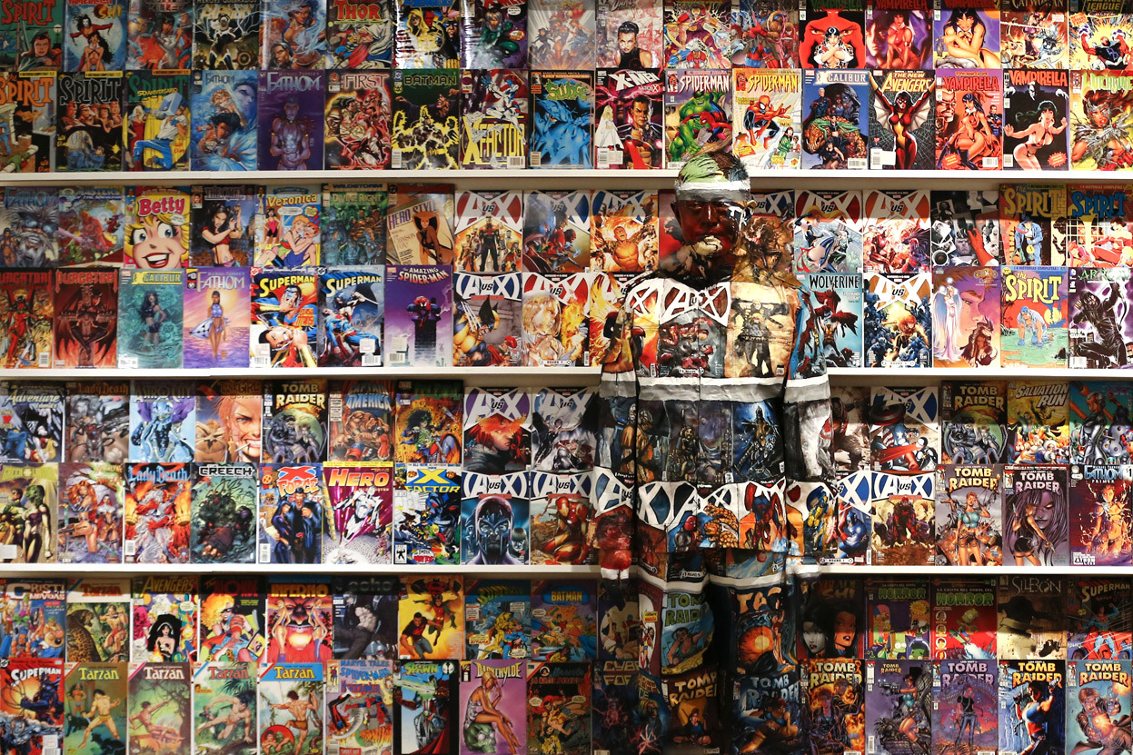 beautiful-blisss:  nemotes:  Liu Bolin - The Invisible Artist’s newer (and some