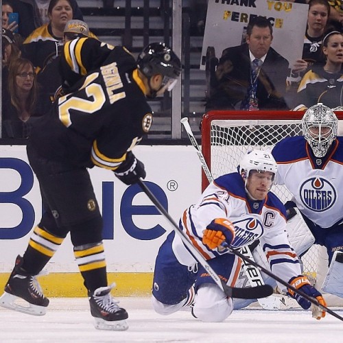 Jarome Iginla rips a shot in the Edmonton zone during today’s game at TD Garden. #NHLBruins