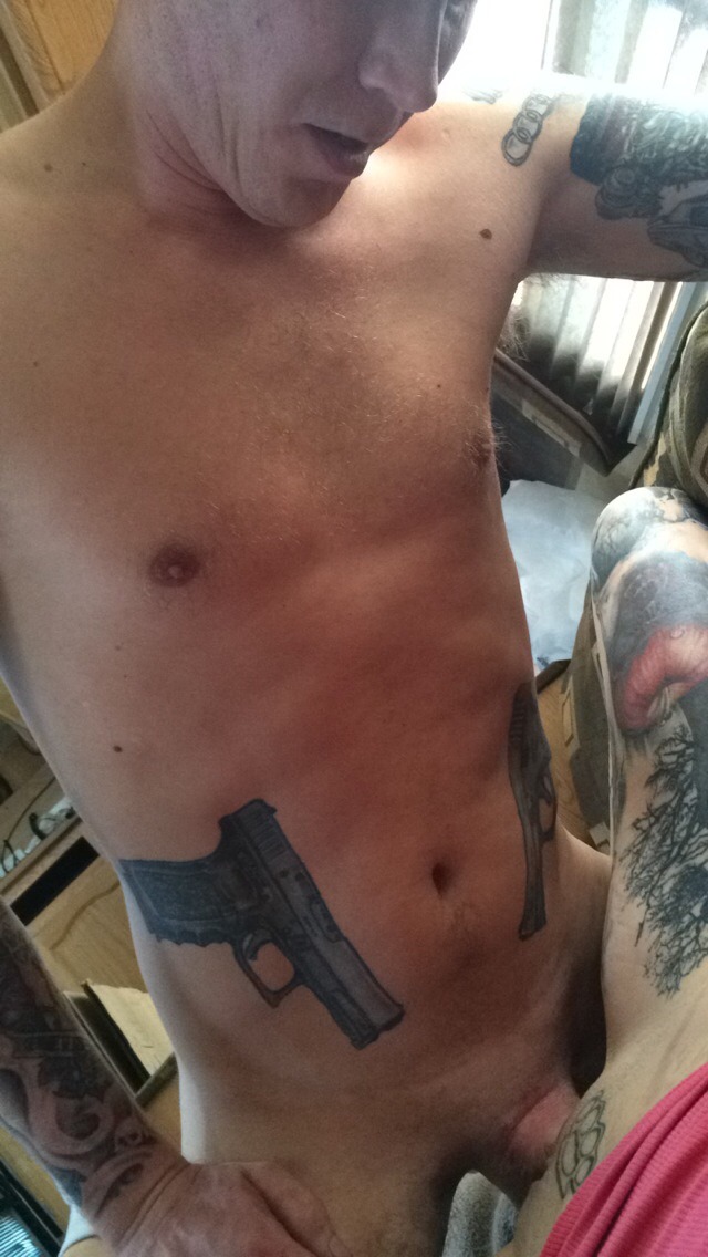 xxxcouplesxxx:  sinsexy26:  From Sunday morning sex  Couples For SinglesMeet Like-Minded