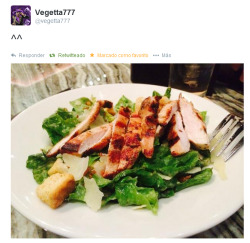 wigetta-rubelangel-love:  Salseo in the noche. No dejan comer a vegetta en paz :v #RubiusShipper (?)