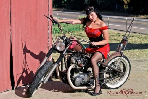 altern-pinup:  Alternative pinup girls http://bit.ly/1awcnsl porn pictures