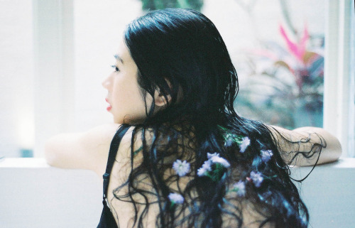 sad-plath:  F1000005 (by JAN CHING HONG) 