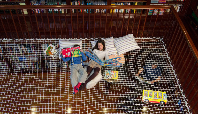 falling-forward:  teachingliteracy:  contemporary-compendium   Childhood library