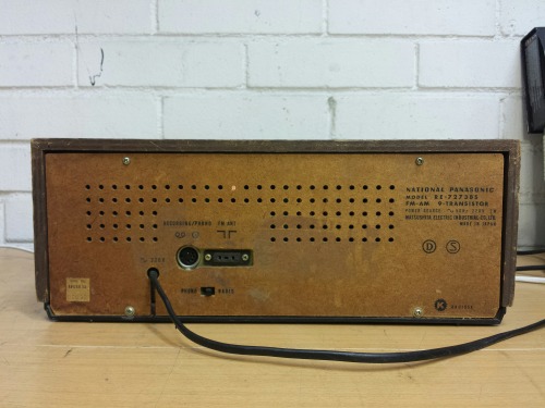 National Panasonic RE-727385 Transistor Radio, 1973