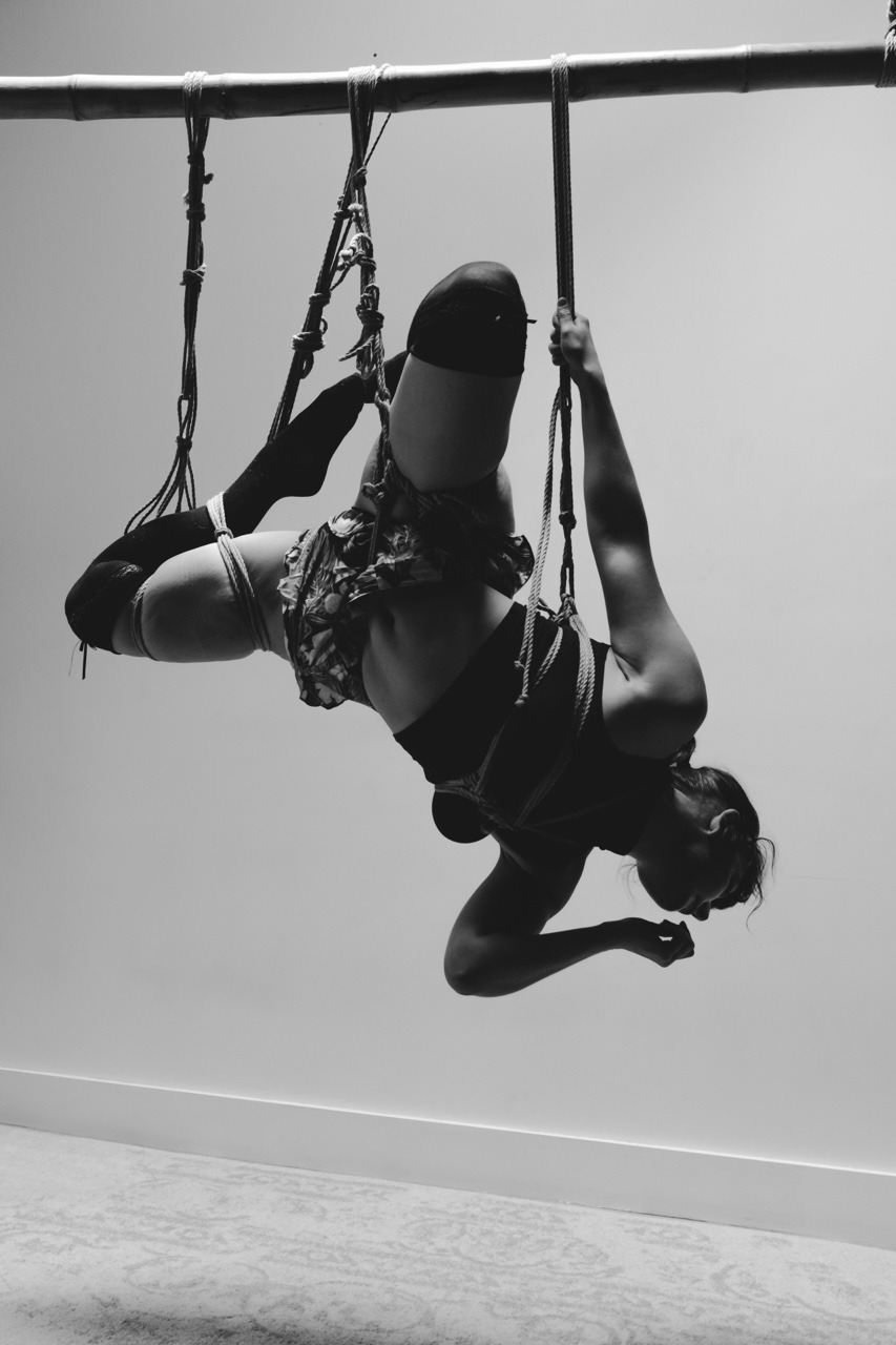 kissmedeadlydoll:  Photo & Rope by @kissmedeadlydoll Rope is from MocoJute