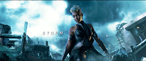 tobehunted:    Whatever happens from now, promise me one thing. Storm, Scott, Jean… you’ll look out for these names and protect them.  