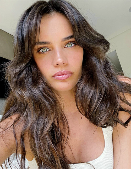 sara sampaio on instagram.