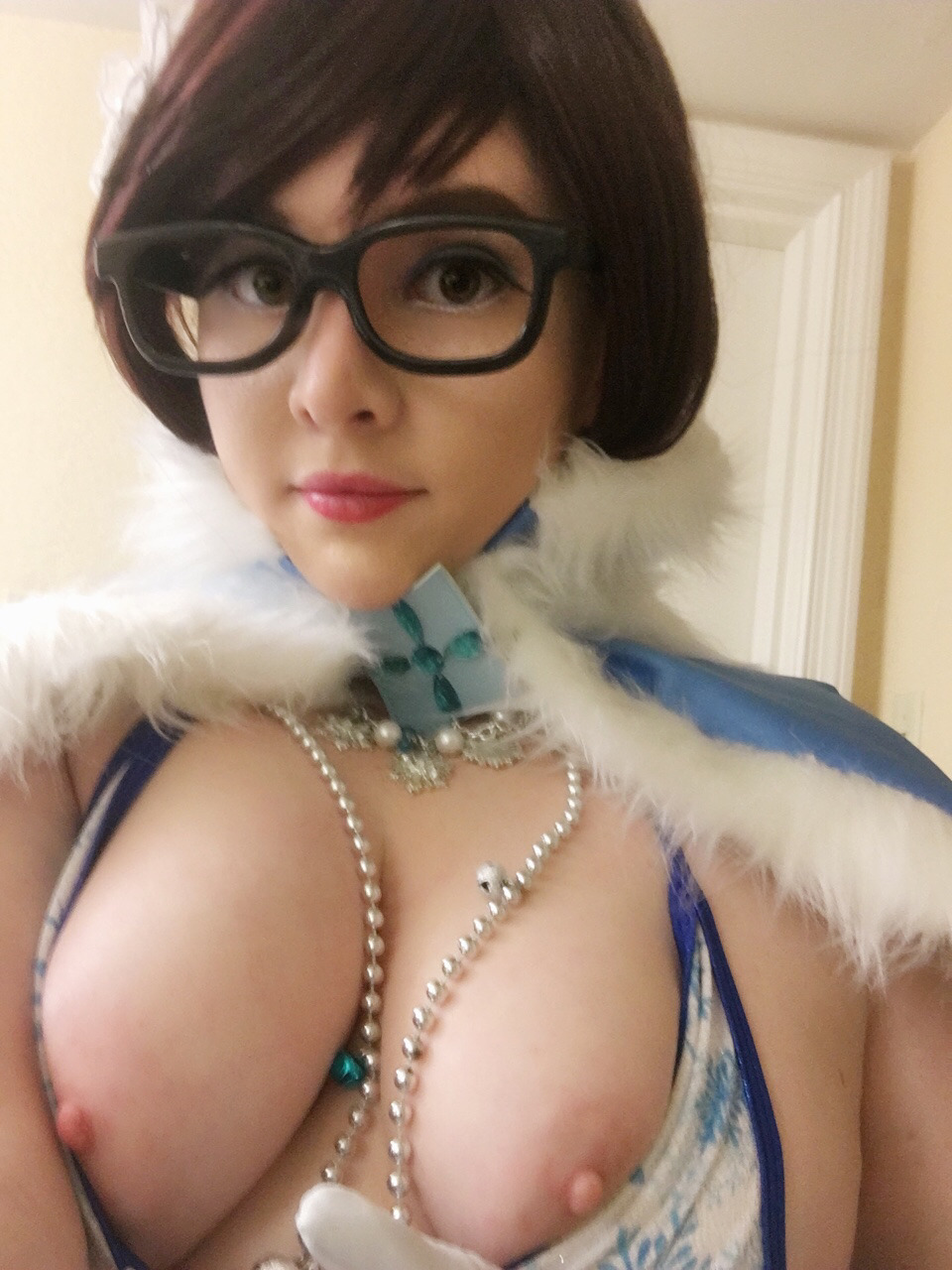 nsfwfoxydenofficial:   Hope you are having an amei-zing holiday season! ❄️ heheeTook