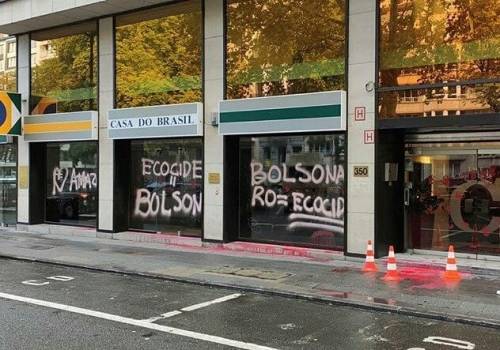 The Brazilian embassy in Brussels was vandalised on September 5th 2019 with red paint and sprayed wi