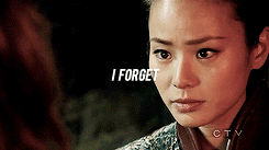 reginaoflocksley:  once upon a time, a man said: “hide your pain, and find strength