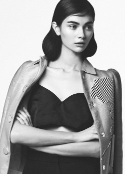 r0slyakova:  Antonina Vasylchenko | TANK MAGAZINE SS 2013 