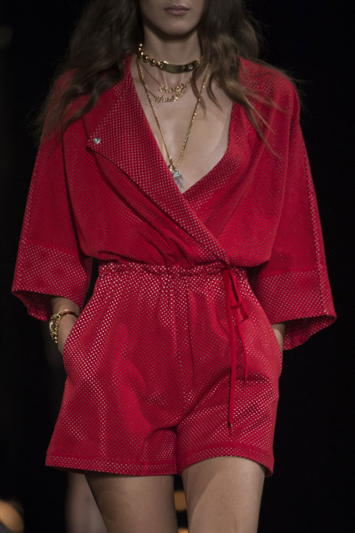 breakfast-in-new-york-city: vogue-is-viral: Alexis Mabille Spring 2016 PFW Fashion blog xx