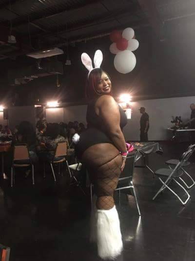 Thick women/ BBWs adult photos