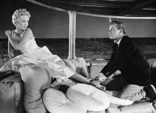 Jane Powell and Keith Andes in The Girl Most Likely (1957)