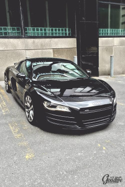 mistergoodlife:  R8 V10 shot by Mr. Goodlife | My Photography page