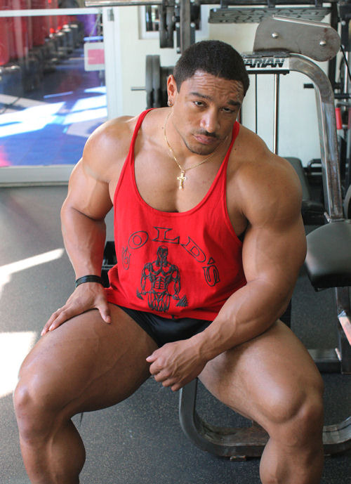 bearslaying:  rhinowolf:  Too damn handsome.  Bedroom eyes.