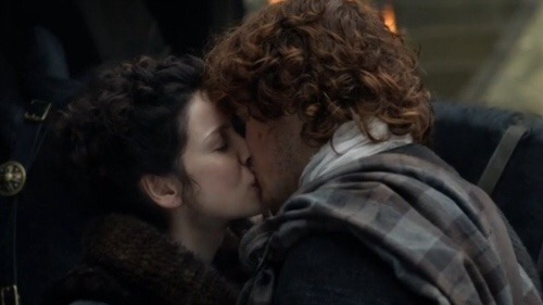msmenna:  Jamie and Claire turning up the heat.  Off the charts chemistry.  Gifts