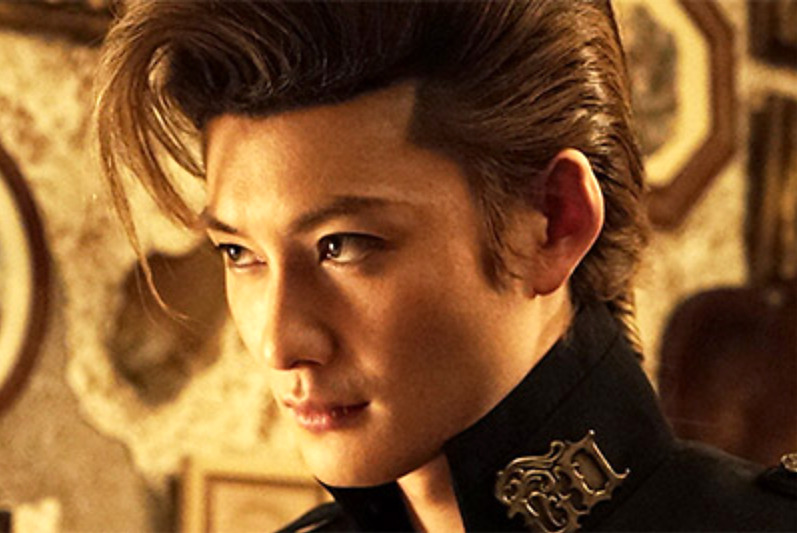 highdio:  More DiU cast photos.