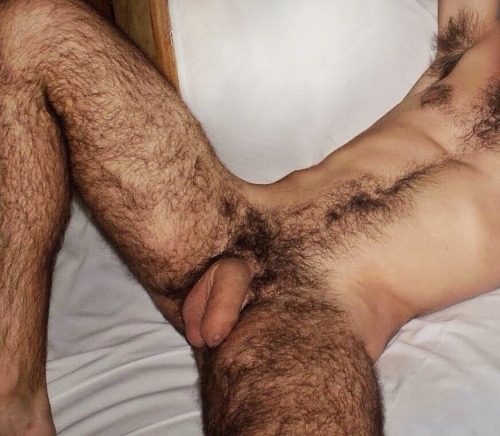 gymratskip:  hairyfuckers:  That’s one hairy fucker.  &ldquo;I’m a little early for 