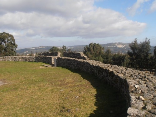 knowledgeistreasure: Castro de Monte Mozinho, Portugal