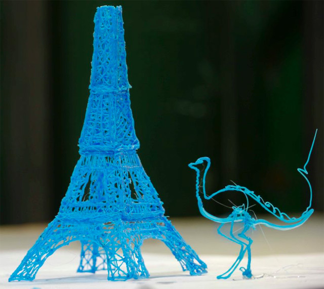 lavisant:  itscolossal:  Behold the 3Doodler, the world’s first pen that lets you