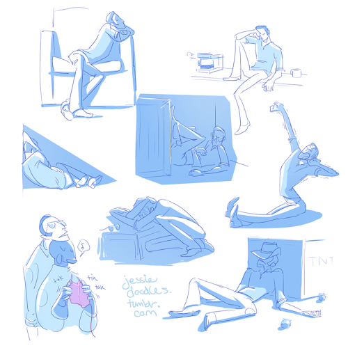 jessiedoodles: Inspired by this post about how Sniper sleeps in weird positions. Also the well-noted