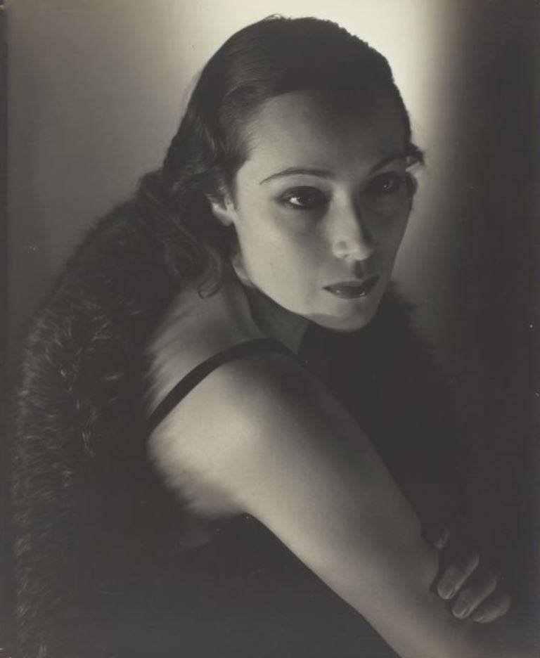 Dolores del Riohttps://painted-face.com/